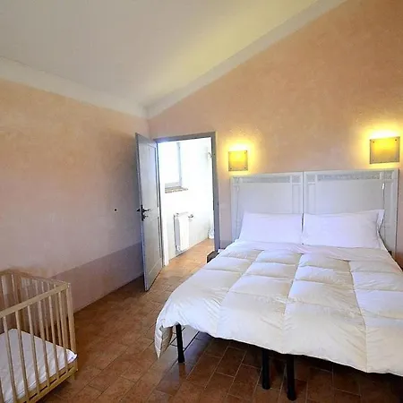 Апартаменты Sleeps 6 Pool Wifi